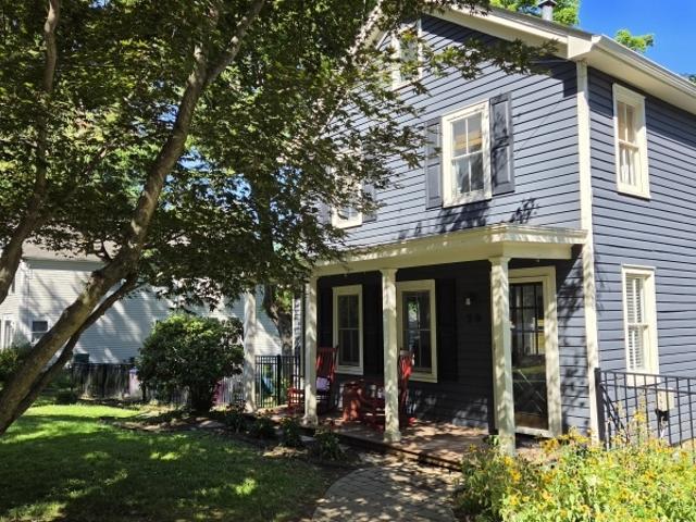 79 W Main St