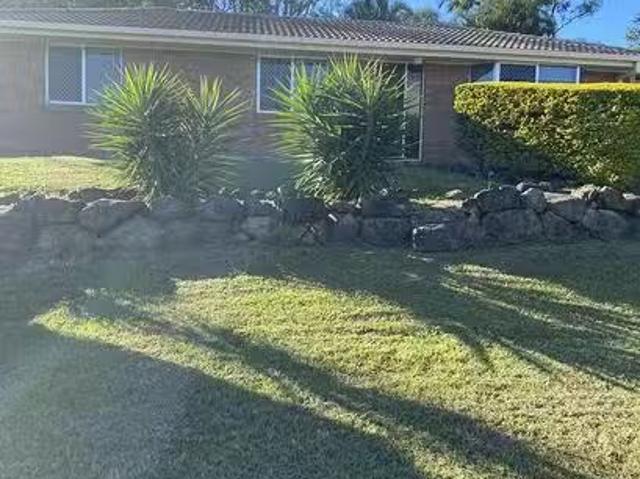 79 Wardoo Street, Southport, QLD 4215
