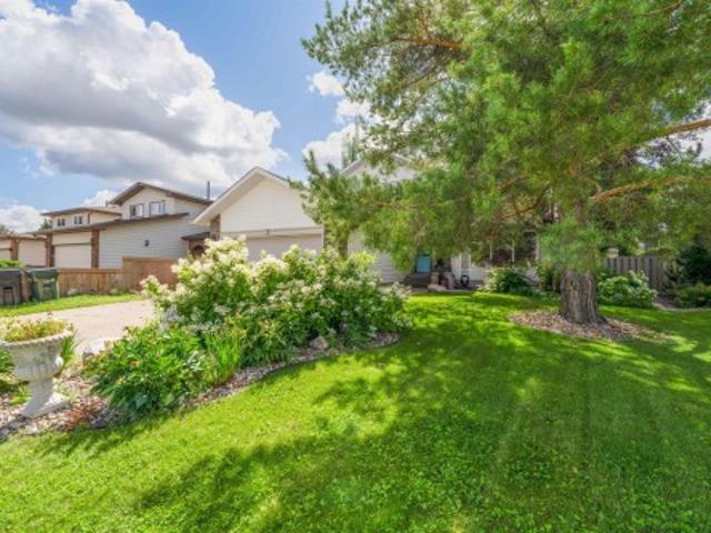 79 Woodstock Drive, Sherwood Park, AB, T8A 4C2 house for sale | Listing ID E4502 | Royal LePage