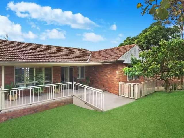 79 Albany Street, Point Frederick House for rent Listed by Ol.
