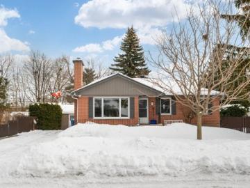 House for sale in T, Brossard - Patio, Garden