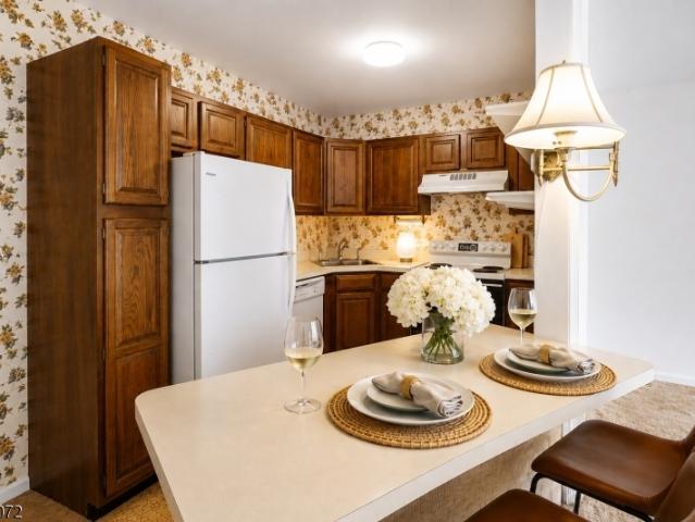 79 Carriage Ln