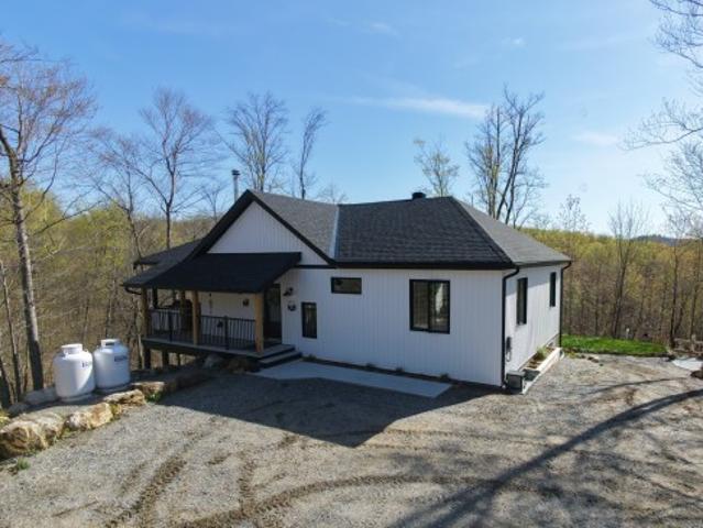 79 Ch. De La Montagne, Saint Sixte, QC, J0X 3B0 house for sale | Listing ID 13659 | Royal LePage