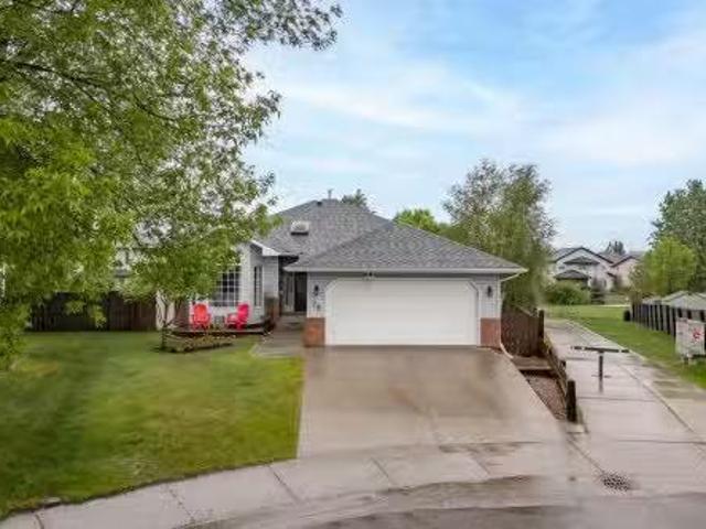 79 Charlton Crescent, Sherwood Park, AB, T8H 3R4 house for s.