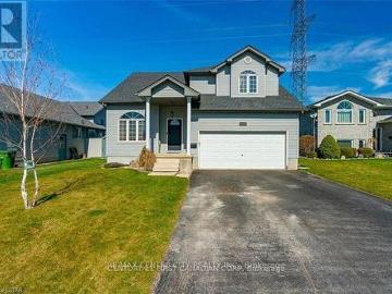 St Thomas, Ontario - Patio, Garden, Office room