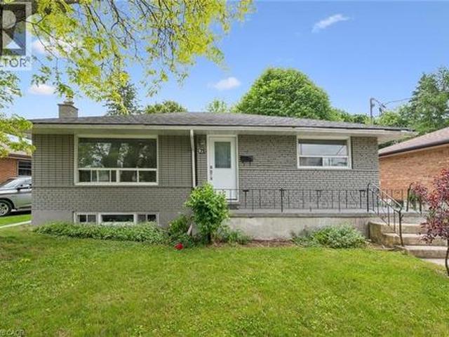 79 Dumbarton Street, Guelph, ON, N1E 3T5 house for sale | Listing ID 40849 | Royal LePage