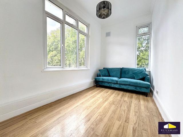 79 East Dulwich Grove, London SE22, 2 bed flat to rent, £2,000 pcm | PrimeLocation