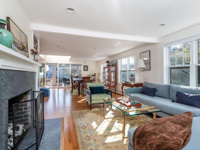 79 Hartford Avenue, Madison, US, CT