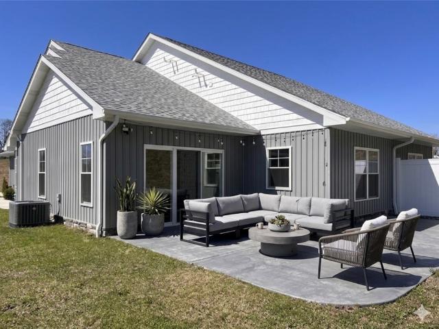 79 Heybert Dr