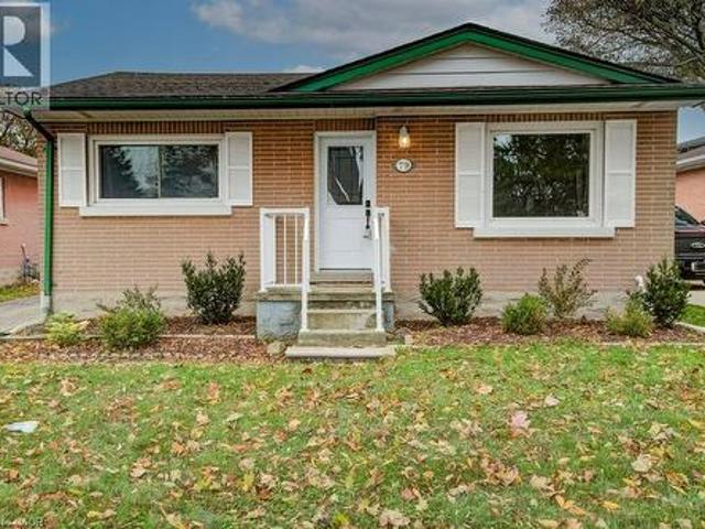 79 Hoffman Street, Kitchener, ON, N2M 3M8 house for sale | Listing ID 40871 | Royal LePage
