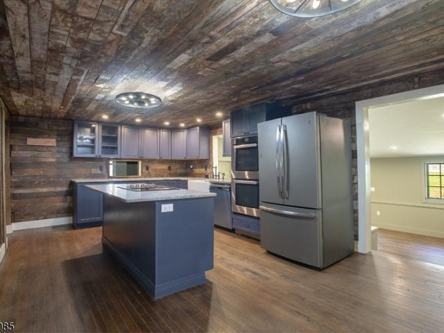 79 Lake Wallkill Rd