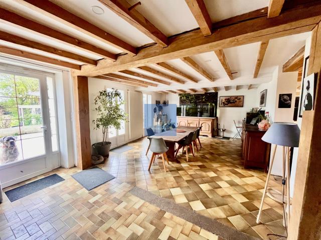 79 LORETZ D'ARGENTON RARE: La vie de plain pied à la ca. 145m² Bouillé Loretz