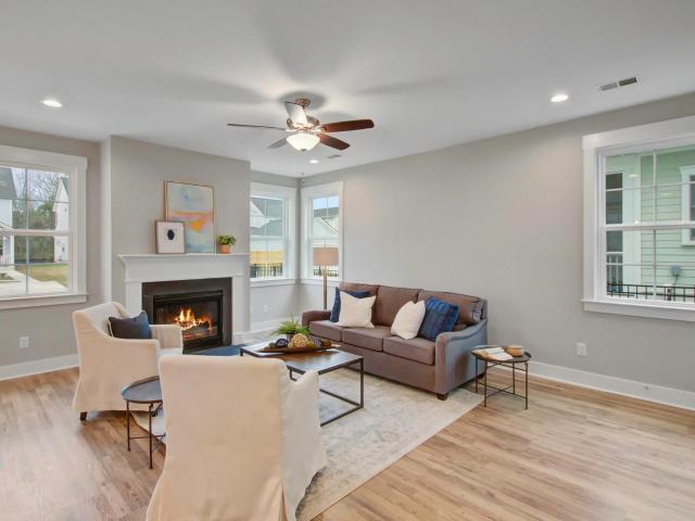 79 Madison Dr