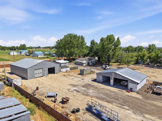 79 N Robinson Rd