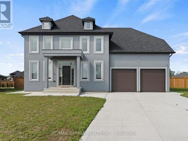 79 Noble Court, Amherstburg, ON, N9V 0G8 house for sale | Listing ID X13547 | Royal LePage