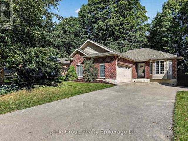 79 Potters Way, Woodstock South, ON, N4S 9A1 house for sale | Listing ID X14080 | Royal LePage