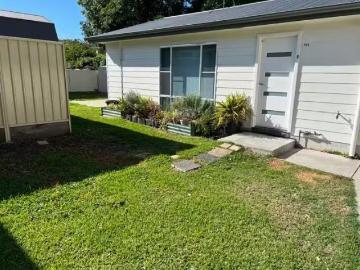 Bonnells Bay, Awaba - Garden