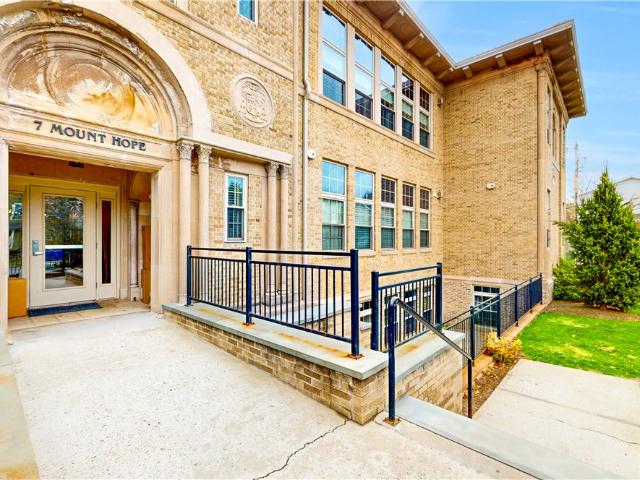 7 Mt Hope Ave, Unit 202, Providence, RI 02906 | MLS #1411