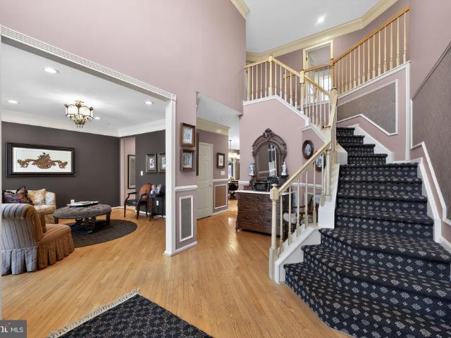 7 Maison Place