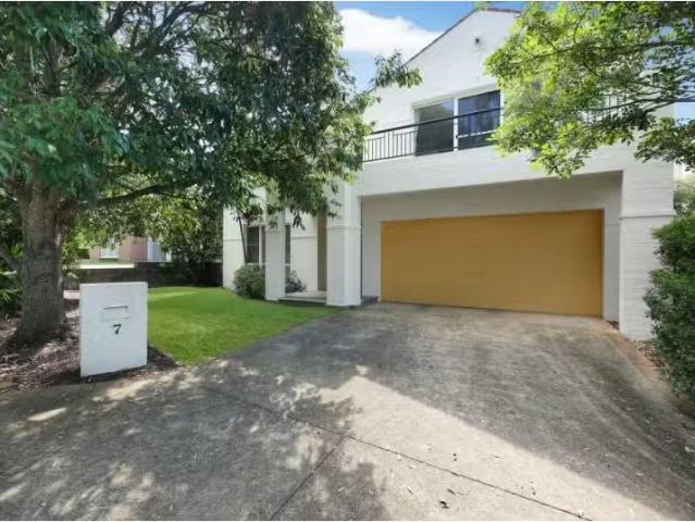 7 Marlow Place, Kellyville Ridge House for rent Listed by Jak.