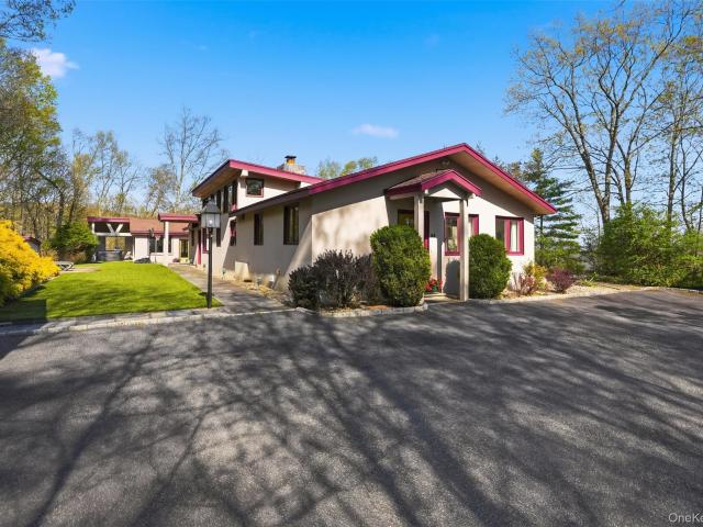 7 Marron Lane