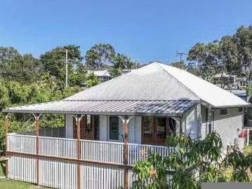House to rent in Macleay Island - Balcony