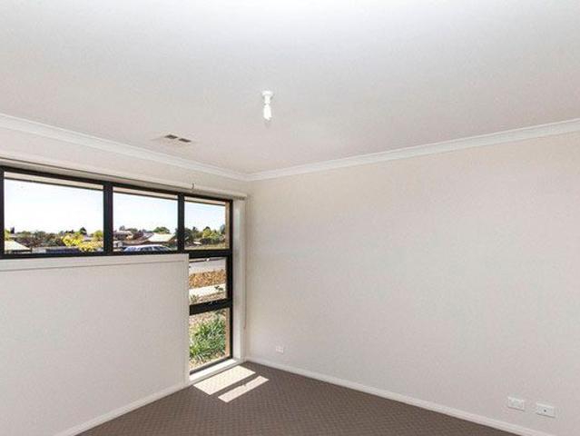 7 Meda Close, Crace ACT 2911