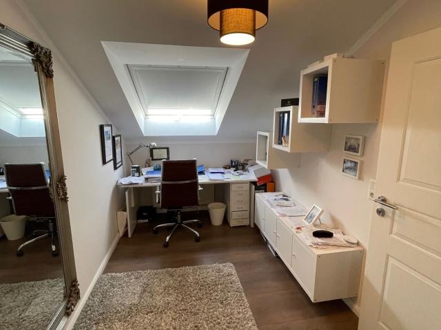 7 Meter hohe Decken, besondere Architektur, wunderschöne Galeriewohnung