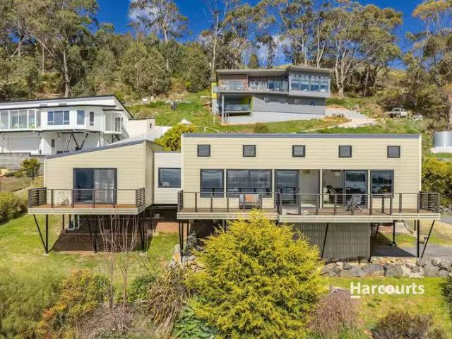 7 Midway Lane, SULPHUR CREEK, TAS 7316 House for Rent