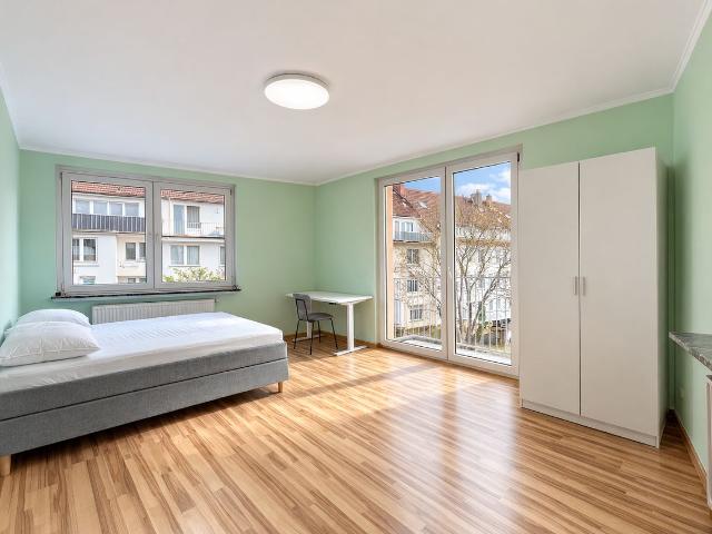7 Min. to Uni and 5 to Unihospital. Fully furnsihed 3 Bed + big kitchen + balcony, Dusseldorf Amsterdam Apartments for Rent