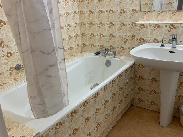 7 minutes de la gare train direct paris grand studio avec terrasse 850€ cc