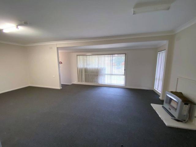 7 Moani Place