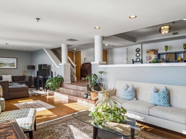 7 N Christopher Columbus Boulevard # 246