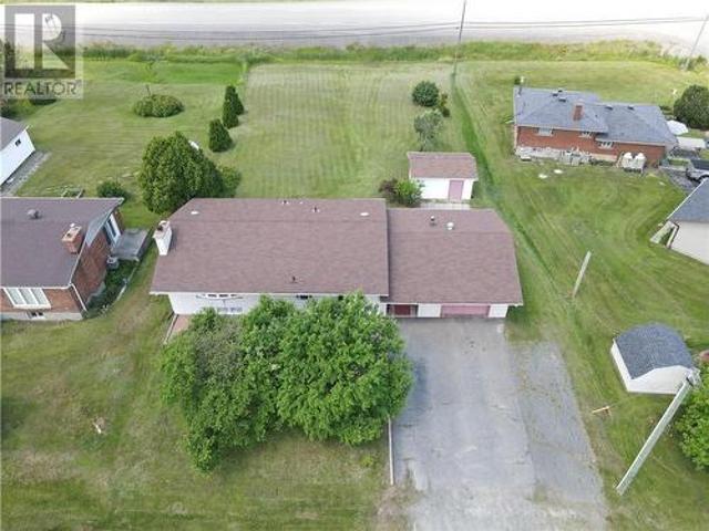 7 Norvic Drive, Wahnapitae, ON, P0M 3C0 house for sale | Listing ID 2129 | Royal LePage