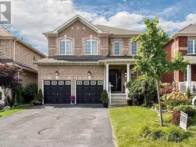 7 Oceanpearl Crescent, Whitby, ON, L1N 0C5 house for sale L.