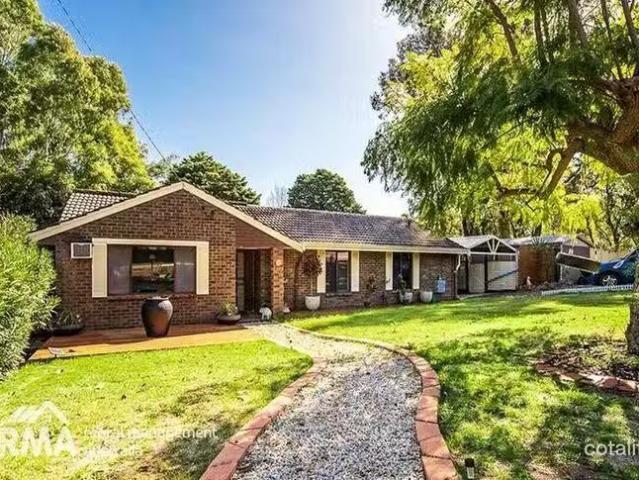 7 Avonia Road, Kalamunda, WA 6076