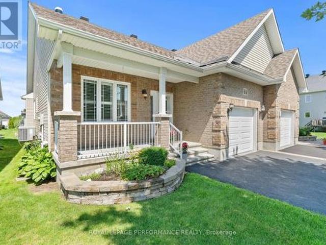 7 Abbey Crescent, Russell, ON, K4R 0B5 house for sale | Listing ID X13669 | Royal LePage