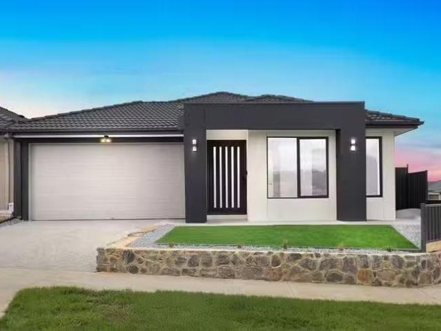 7 Aherlow Road, Beveridge, VIC 3753