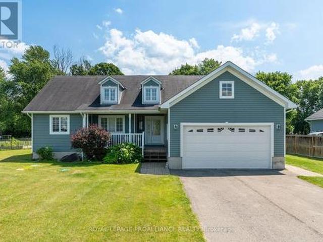 7 Albert Street, Edwardsburgh/Cardinal, ON, K0E 1T1 house for sale | Listing ID X13607 | Royal LePage