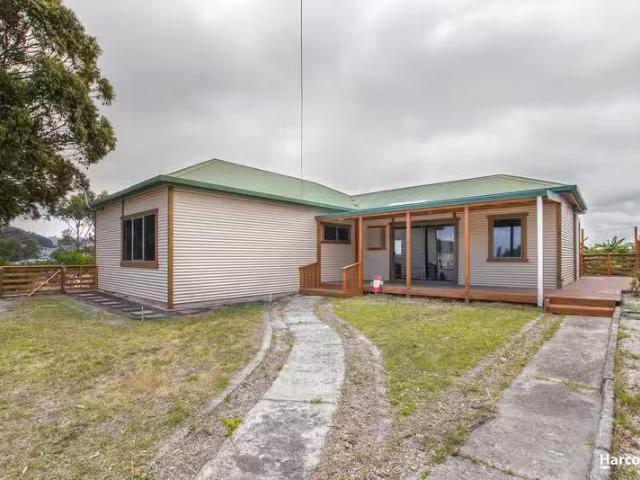 7 Anglesea Street, WIVENHOE, TAS 7320 House for Rent
