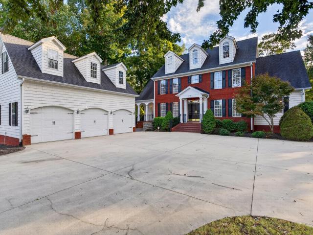 7 Archers Place