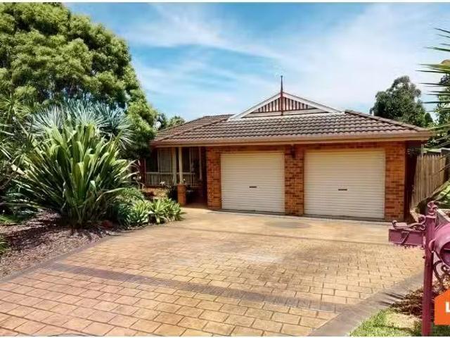 7 Ash Close, Largs House for rent Listed by Leah Jay of Leah.