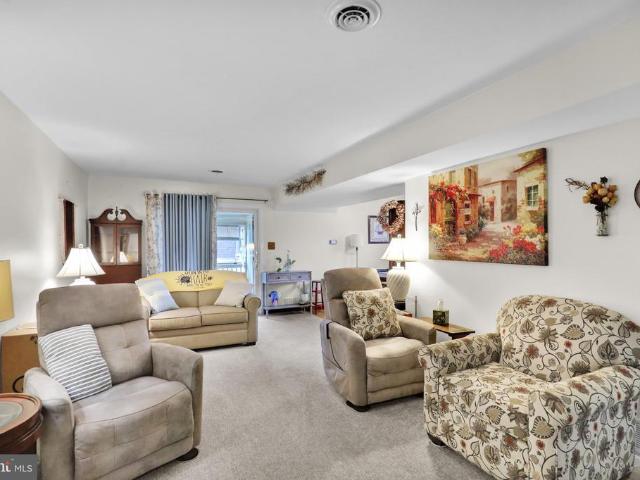 7 B Alpine Court
