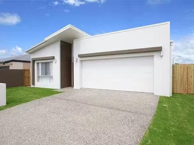 7 Banyandah Street, Birtinya, QLD 4575