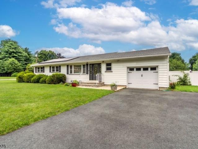 7 Bari Dr, Roxbury Twp. Us, nj