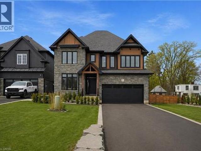 7 Bartlett Avenue, Grimsby, ON, L3M 5N7 house for sale | Listing ID 40862 | Royal LePage