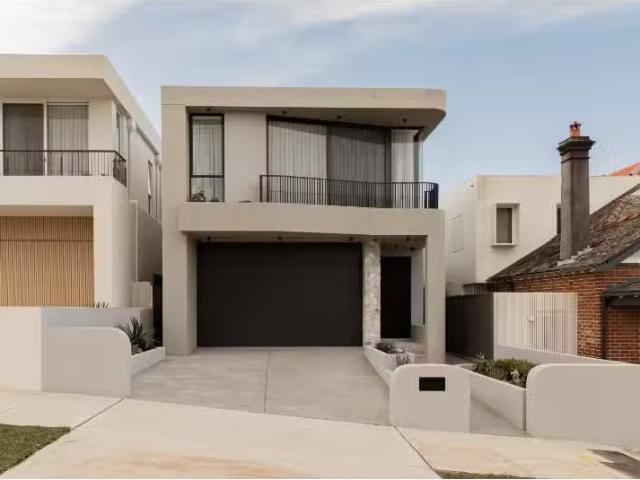 7 Bayview Street, ARNCLIFFE House for rent Listed by Sam Serh.