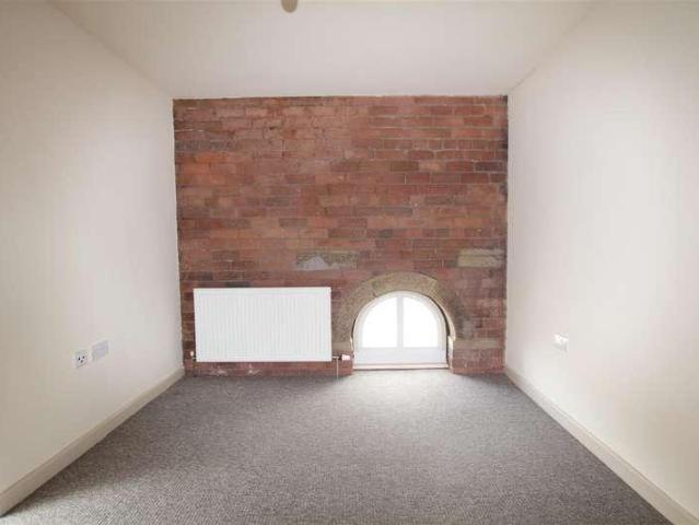 7 bed flat for sale