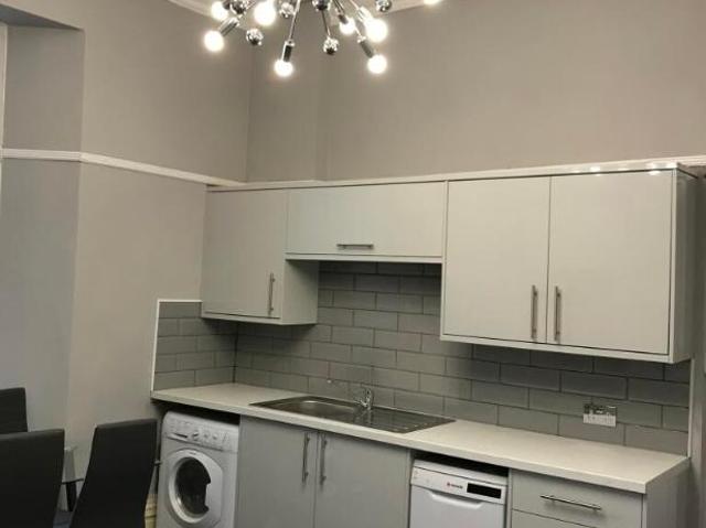 7 bed house to rent