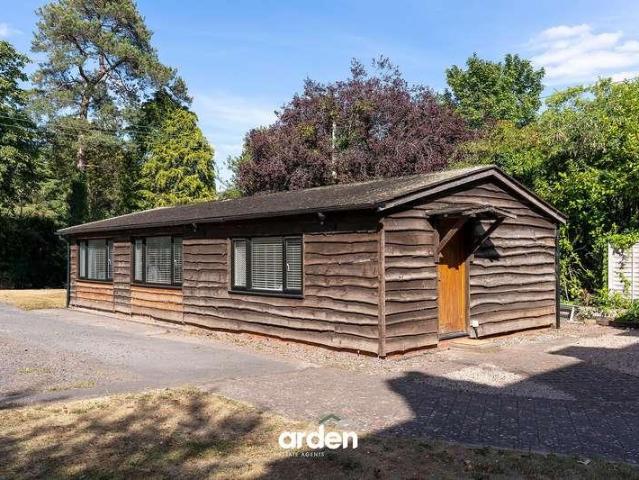 7 bed house for sale